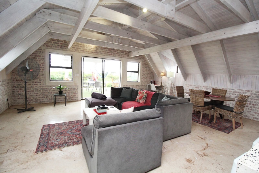 5 Bedroom Property for Sale in Middedorp Western Cape